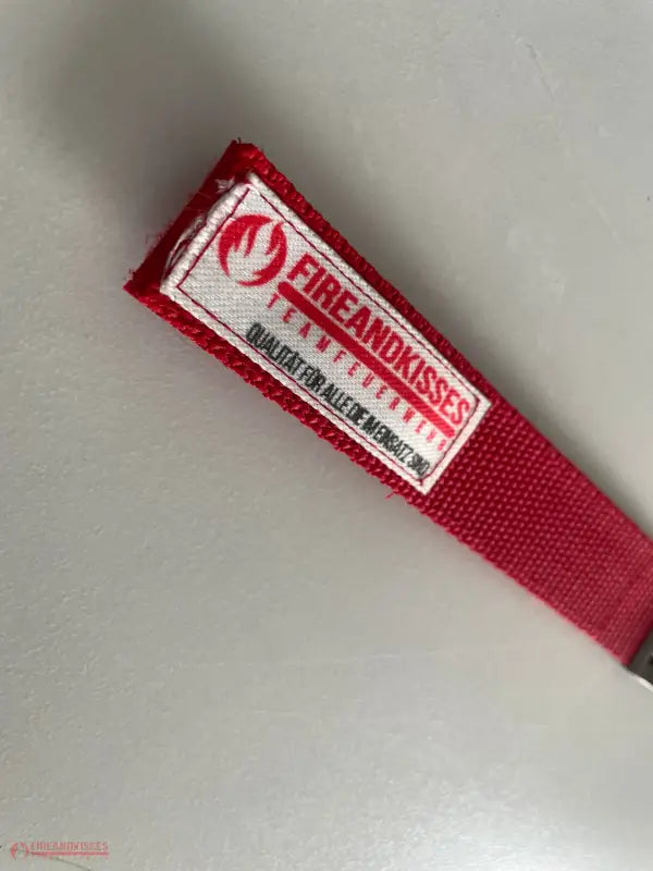 Atemschutzüberwachungsanhänger Fireandkisses – Hochwertiges Feuerwehr Gurtband | Robust & langlebig | Mit Karabiner