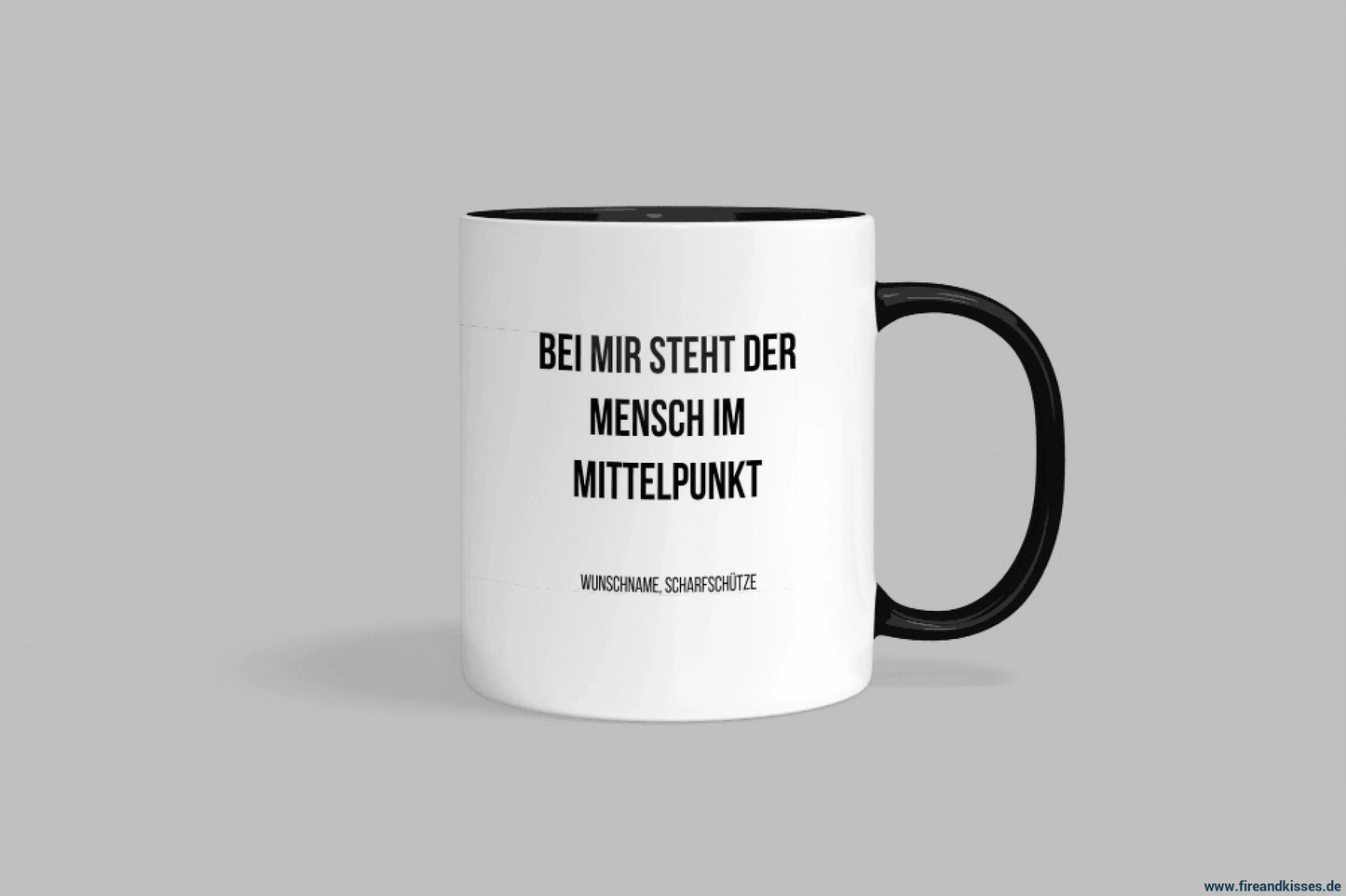 Fireandkisses fun-tasse „scharfschütze – bei mir steht der mensch im mittelpunkt“ - schwarzer henkel & rand - tasse