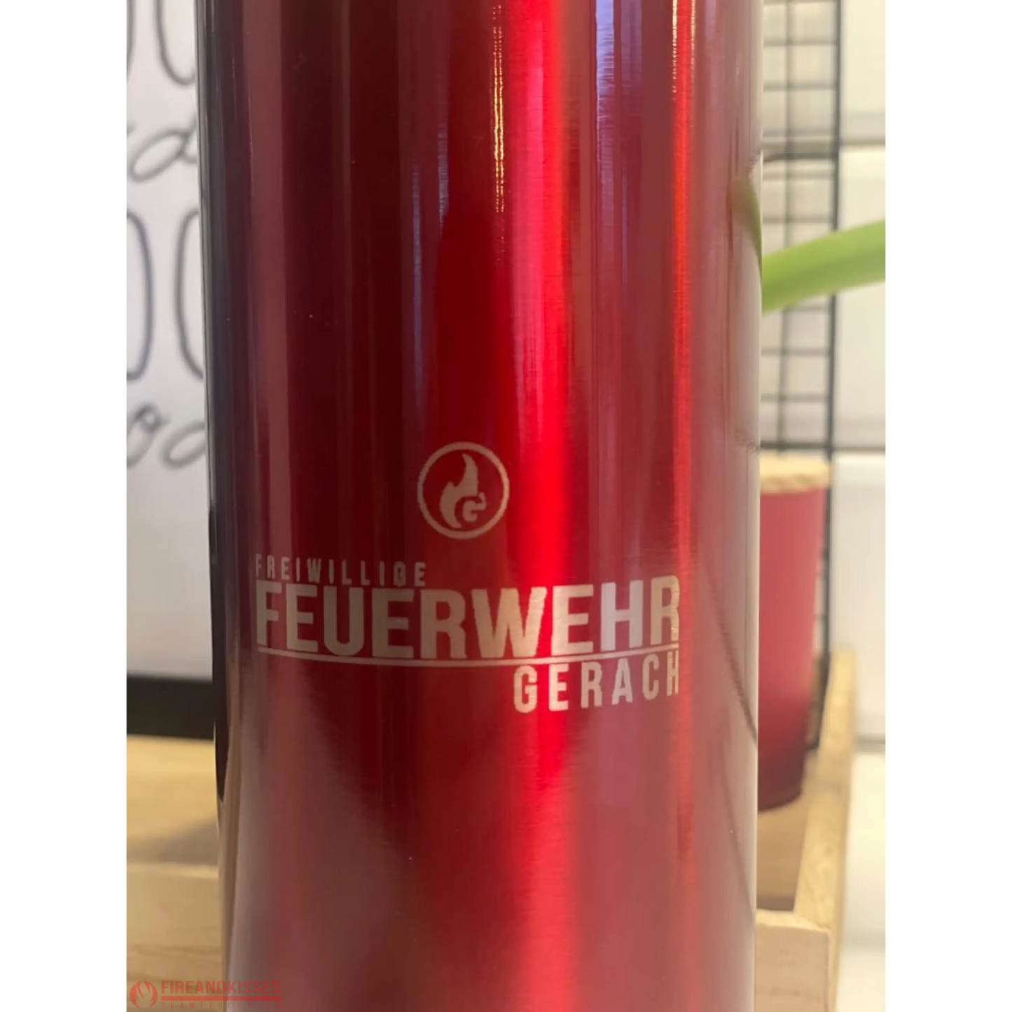 Isolierflasche ’fireandkisses’ rot mit deinem logo - ’fireandkisses’ rot deinem logo