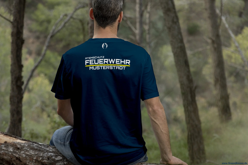 Feuerwehr t-shirt - deine agt-wechselkleidung mit wunsch-ortsname - t-shirt - deine agt-wechselkleidung