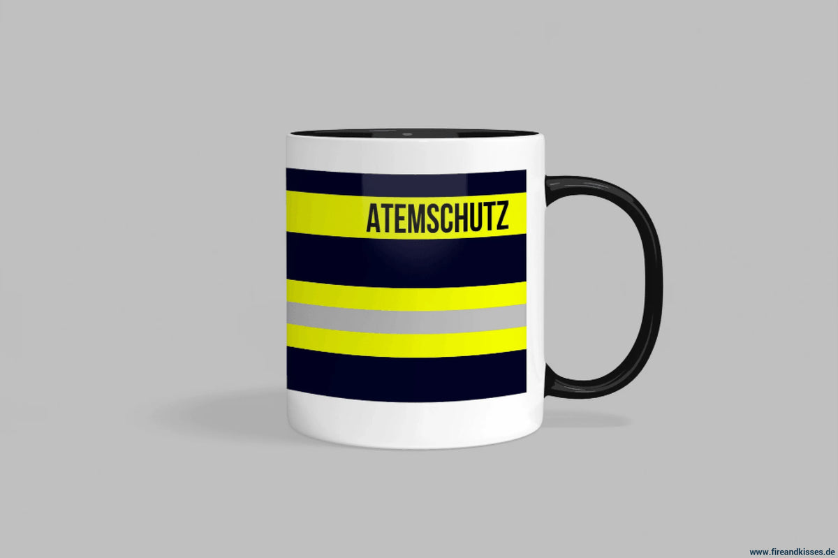 Fireandkisses feuerwehr-tasse „atemschutz“ - schwarzer henkel & rand - tasse atemschutz | keramik 0,3l spülmaschinenfest