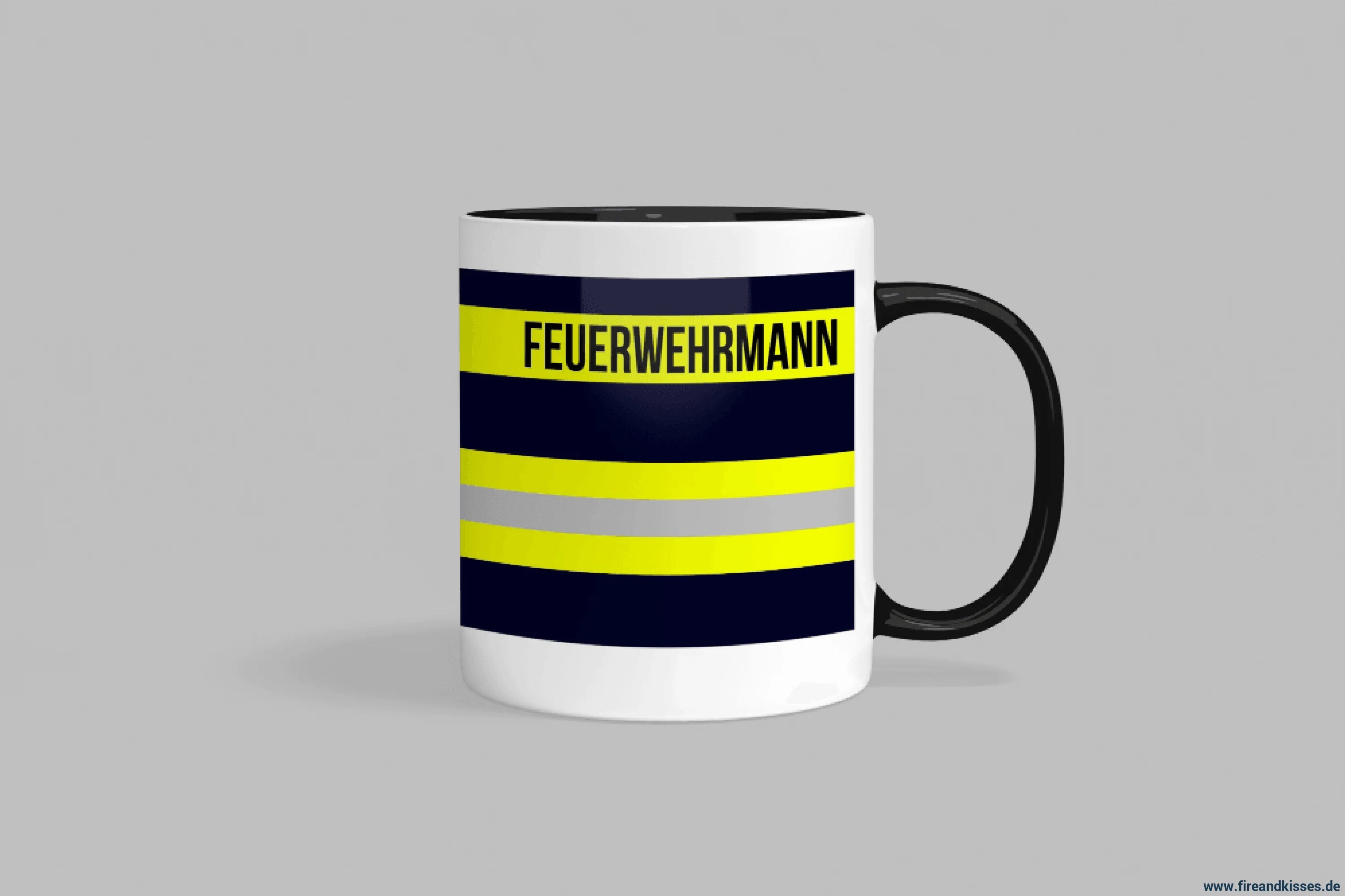 Fireandkisses feuerwehr-tasse „feuerwehrmann“ - schwarzer rand & henkel - tasse feuerwehrmann | keramik 0,3l