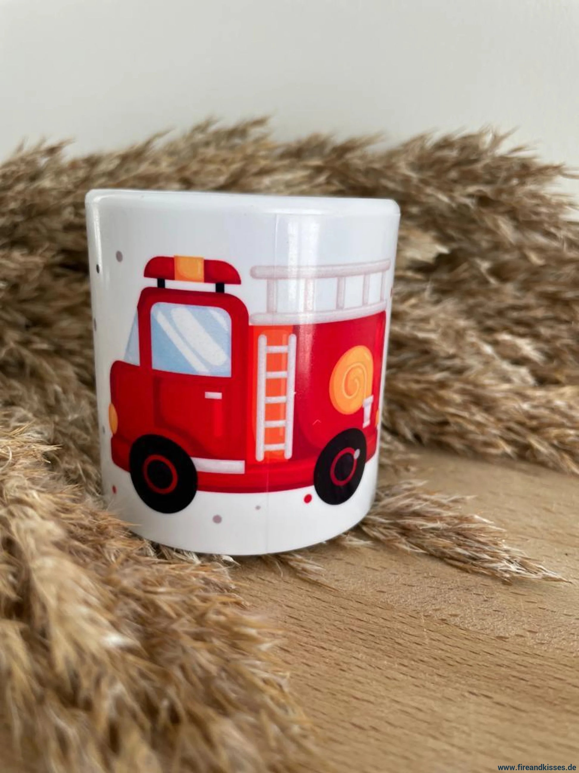 Fireandkisses kindertasse „feuerwehr“ – personalisiert mit wunschname - kindertasse „feuerwehr“
