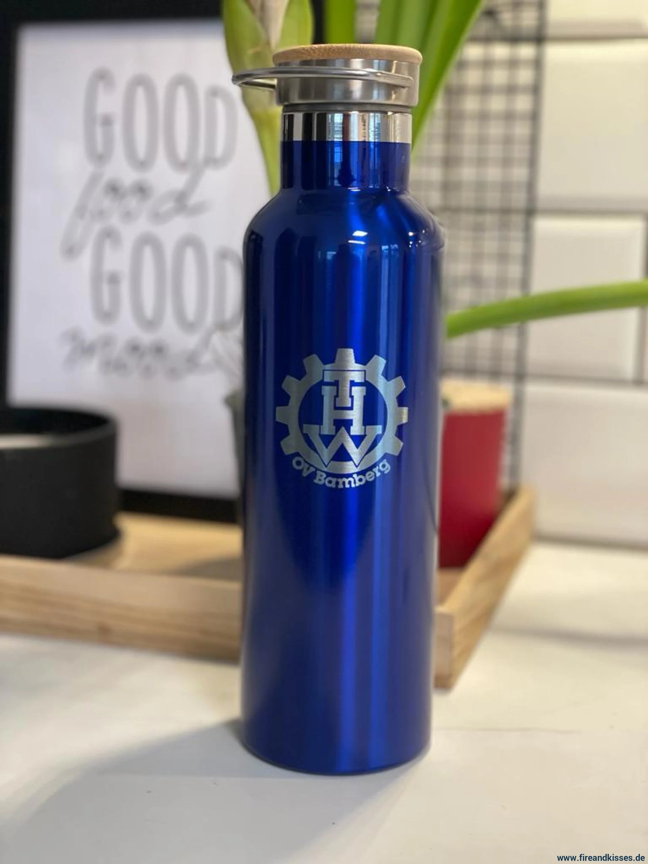 Isolierflasche ’fireandkisses’ blau mit deinem logo - ’fireandkisses’ blau deinem logo
